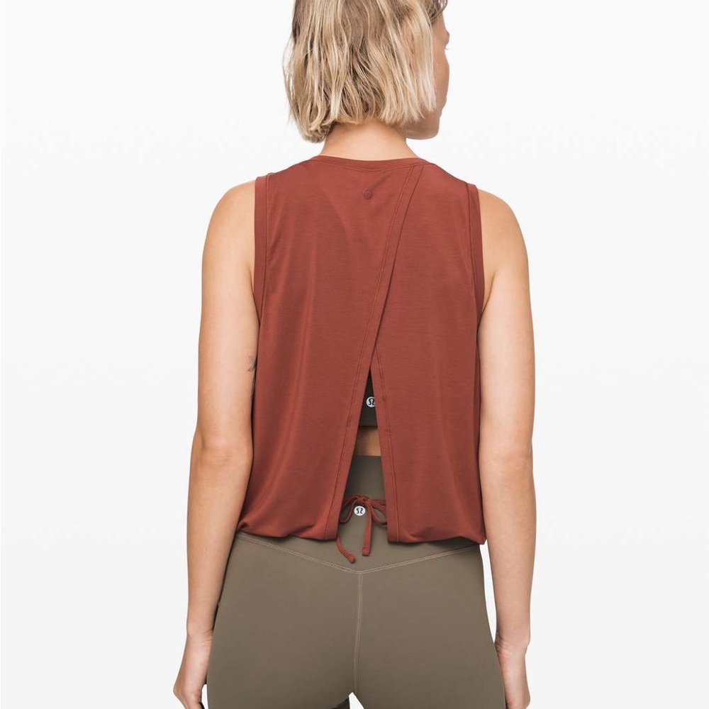 Lululemon Calm and Serene Tank
Rustic Clay size 6